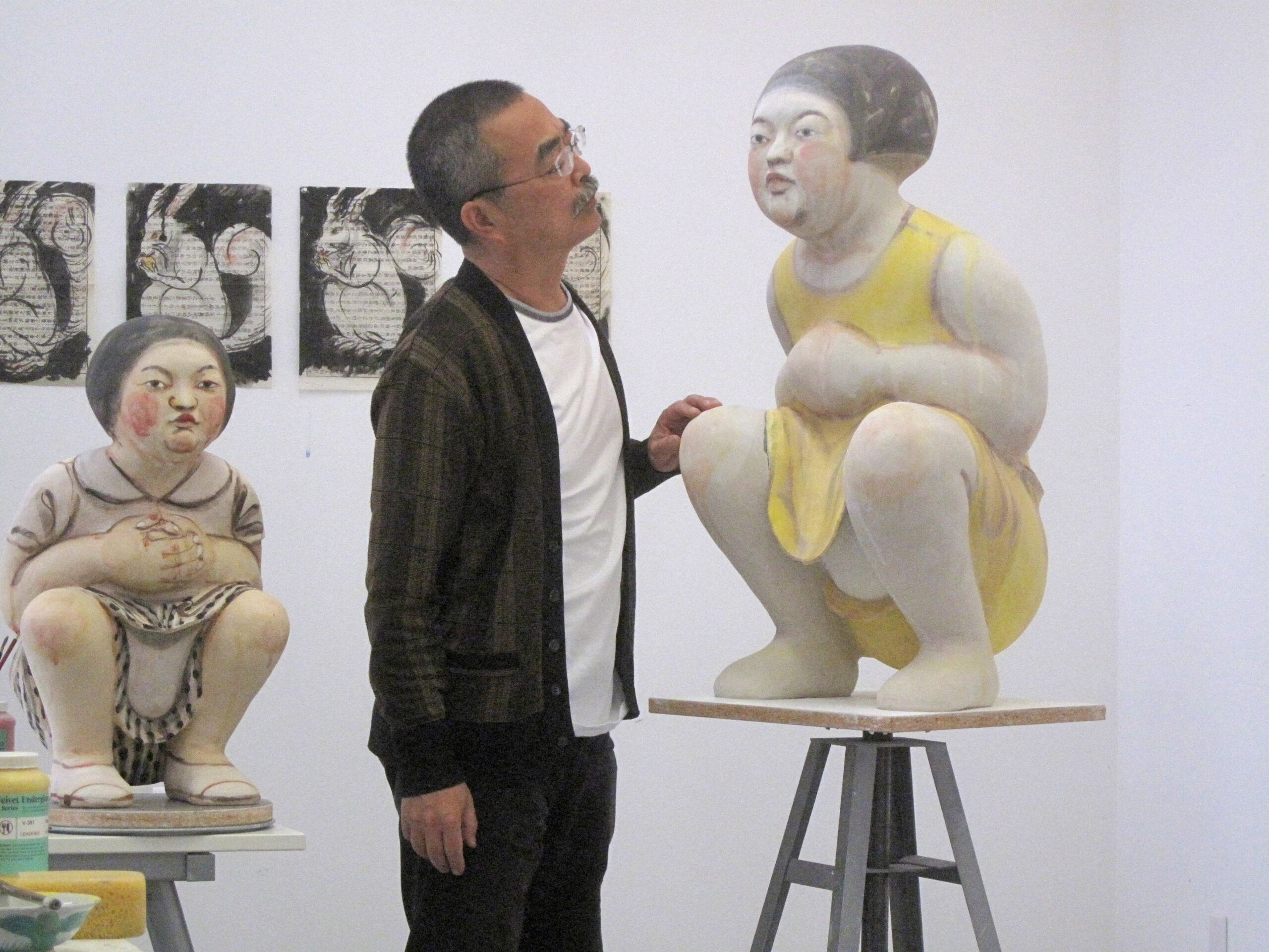 Der Künstler Akio Takamori.